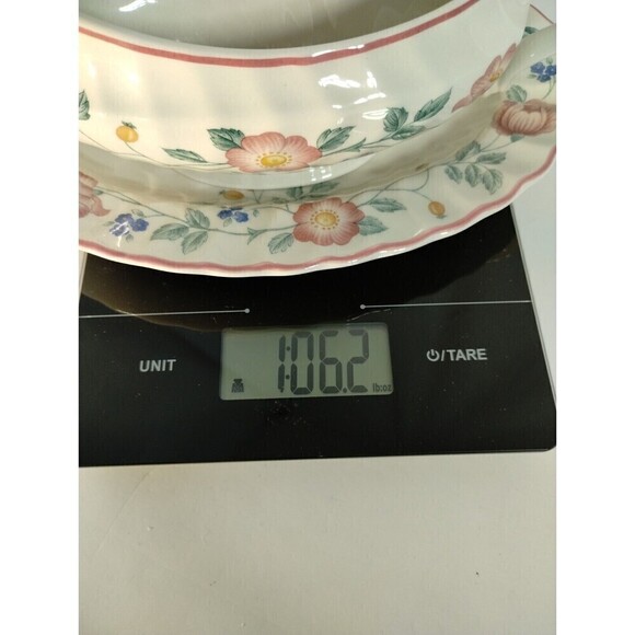 ChurchHill  Briar Rose Pattern Gravy Boat & Matching Drip Plate  Staffordshire‎ - Picture 10 of 10